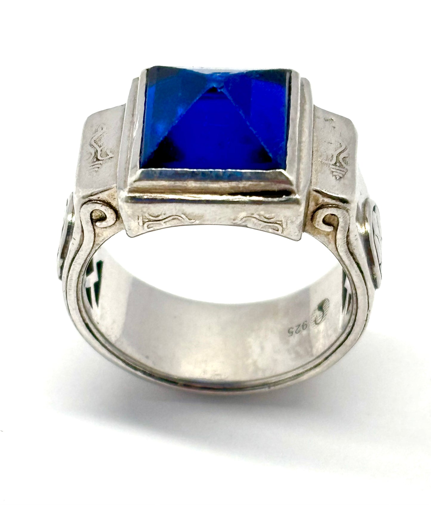 The Spinel Power Ring